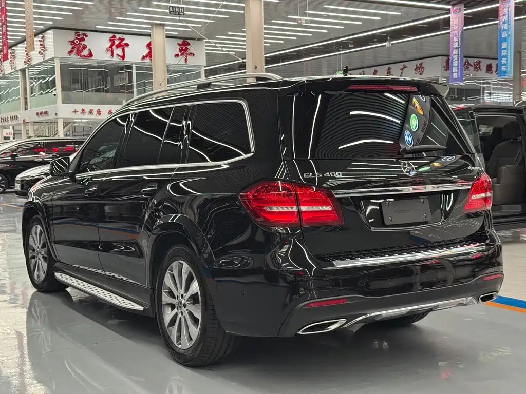 Mercedes-Benz GLS — фото 6
