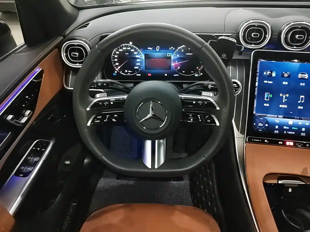Mercedes-Benz GLC — фото 10