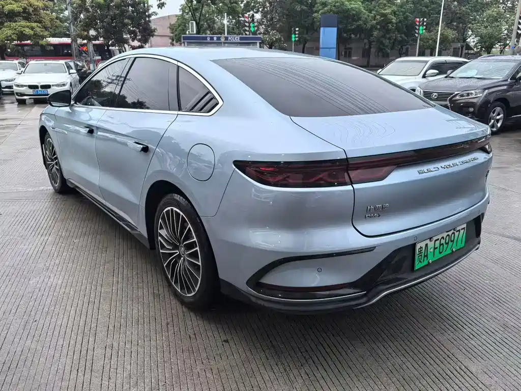 BYD Han — фото 2