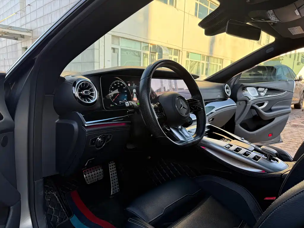 Mercedes-Benz AMG GT — фото 8