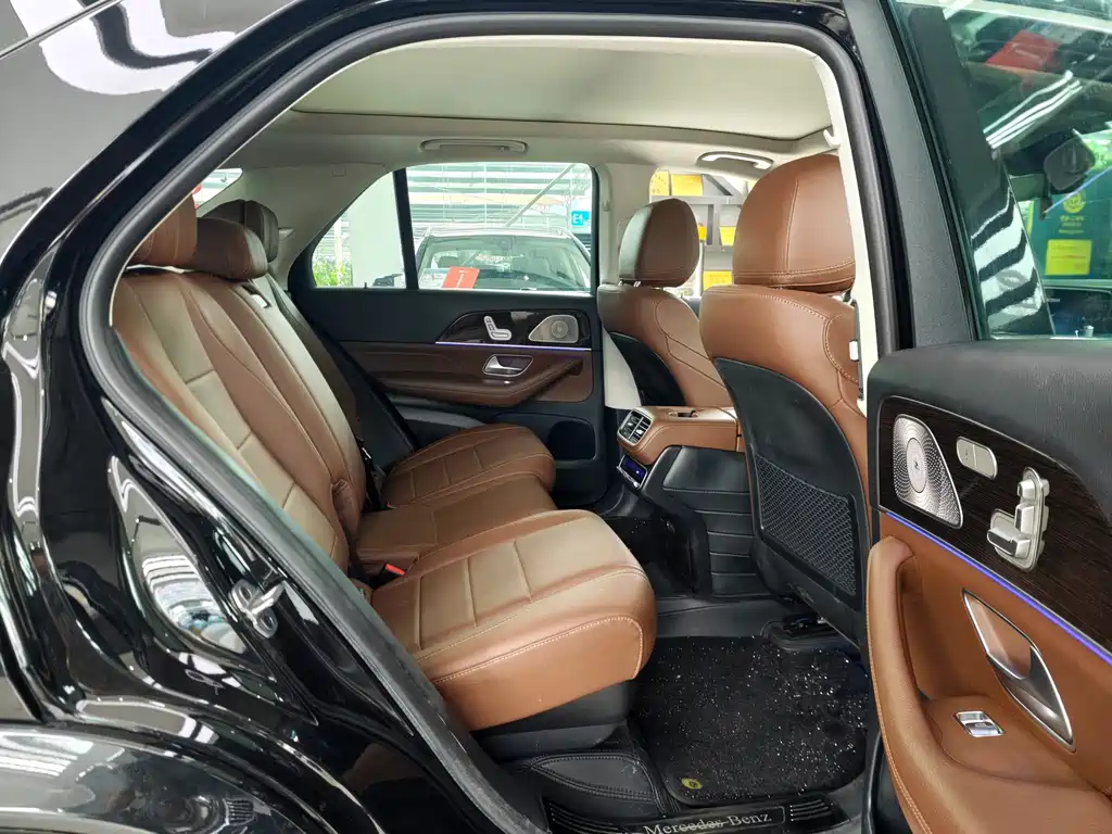 Mercedes-Benz GLE (Import) — фото 13