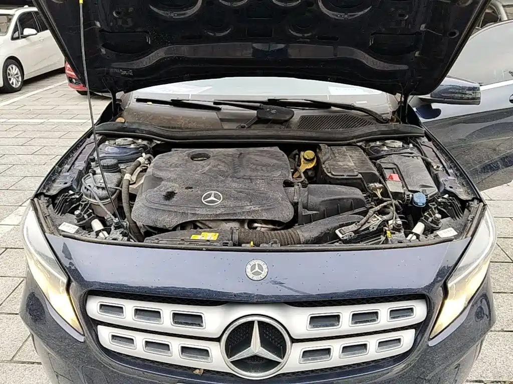 Mercedes-Benz GLA — фото 19