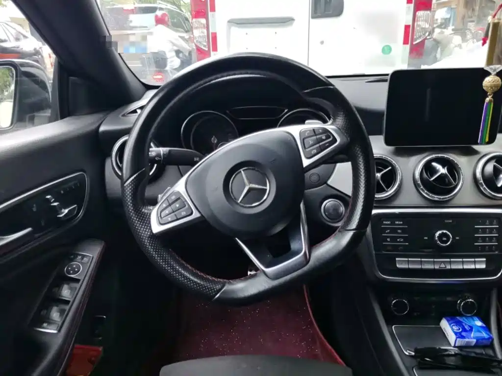 Mercedes-Benz CLA (Import) — фото 11