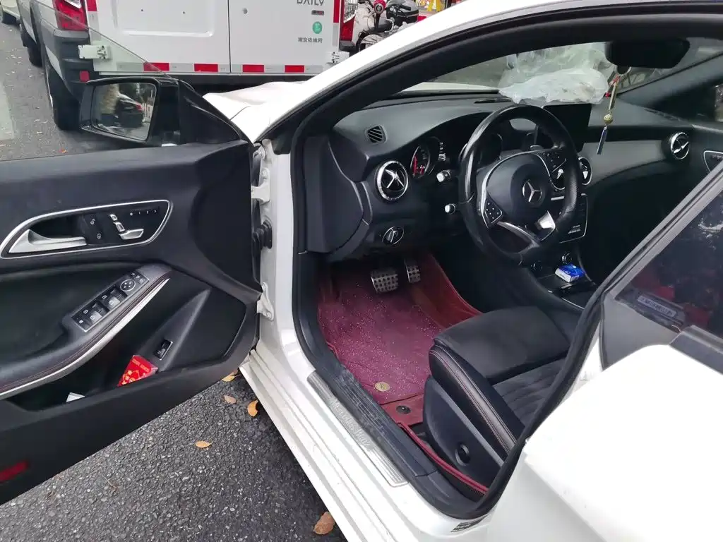 Mercedes-Benz CLA (Import) — фото 17