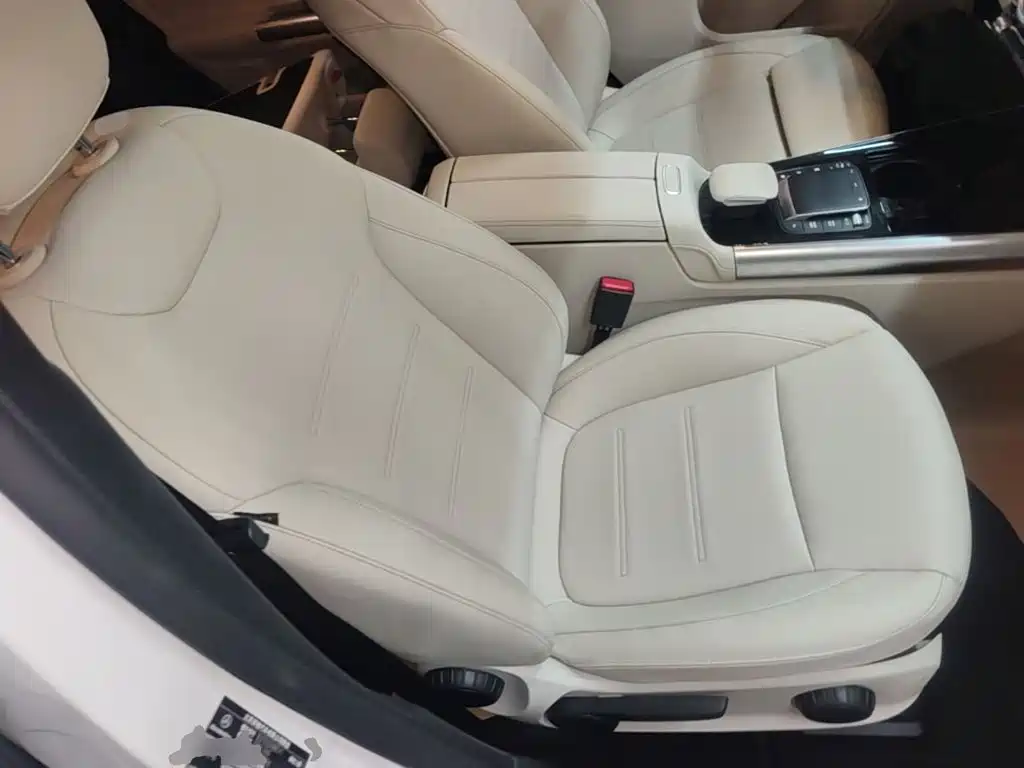 Mercedes-Benz EQA — фото 24