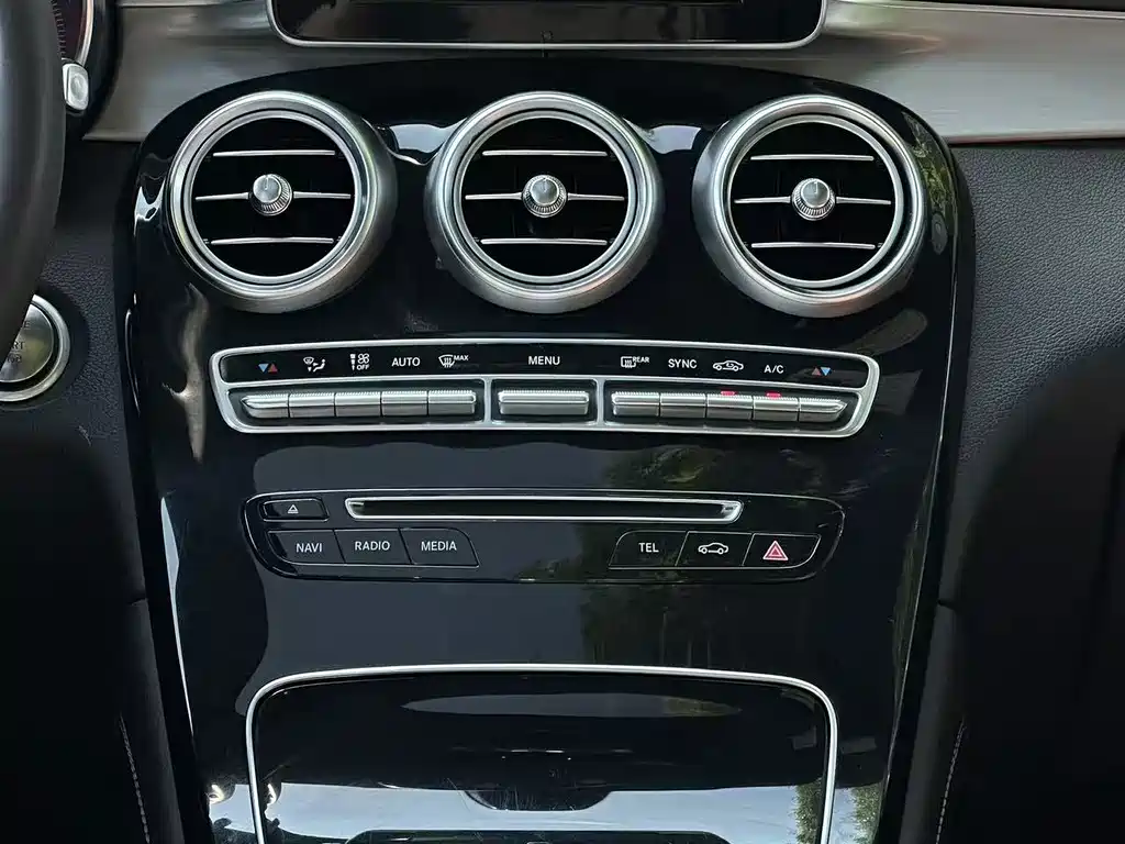 Mercedes-Benz GLC — фото 11
