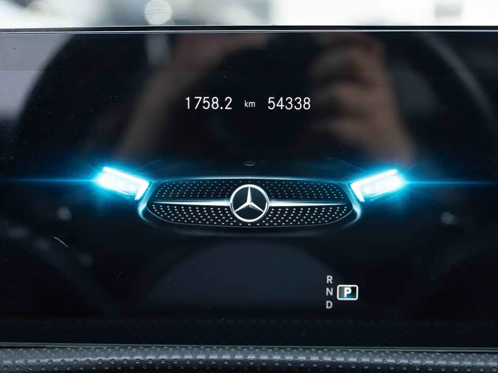 Mercedes-Benz CLA (Import) — фото 14