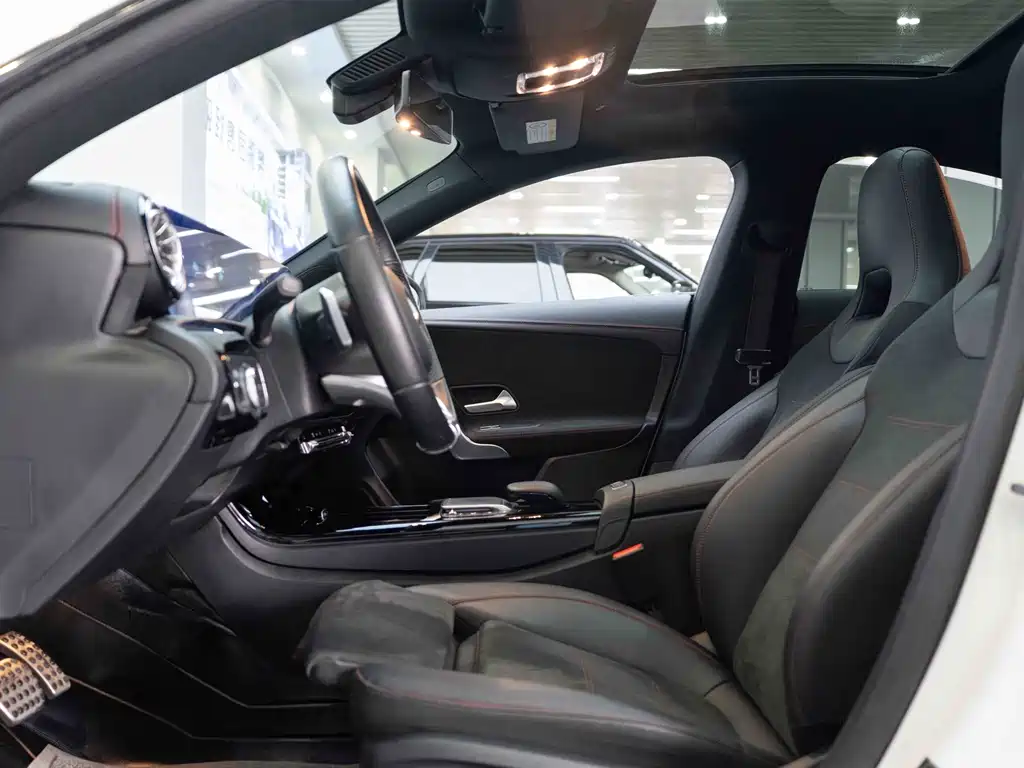 Mercedes-Benz CLA (Import) — фото 15