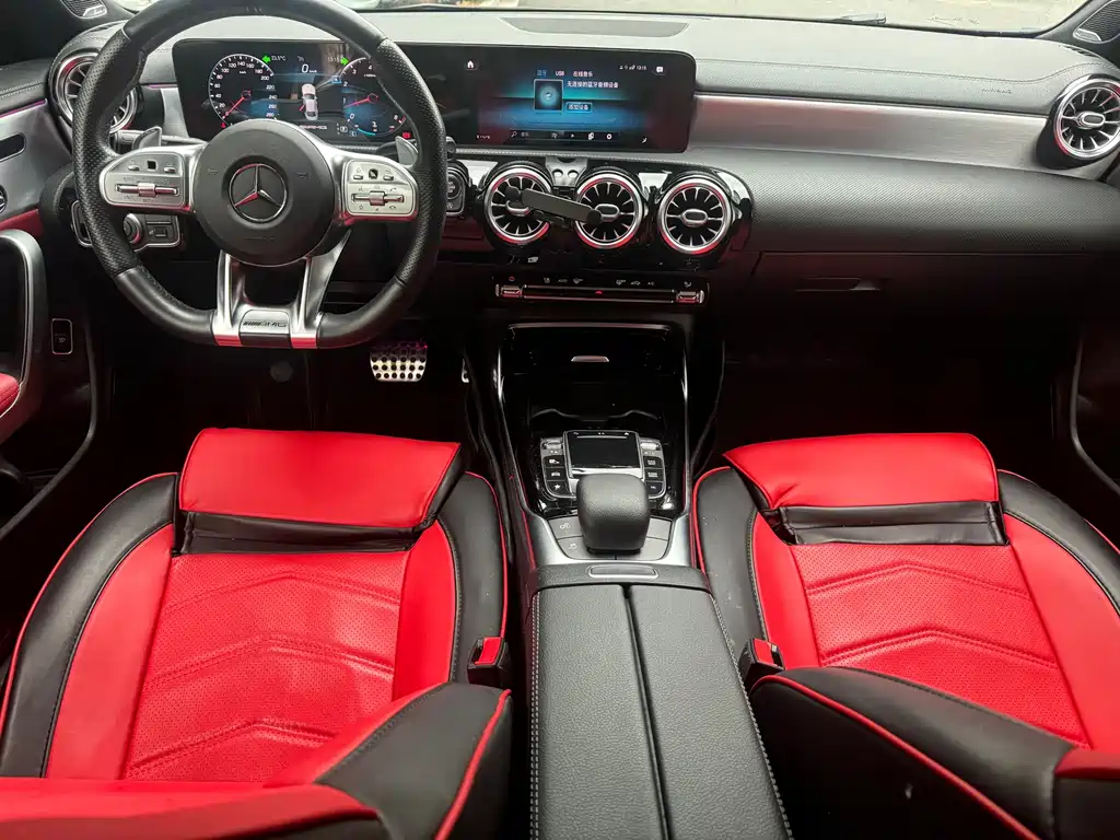 Mercedes-Benz CLA AMG — фото 11