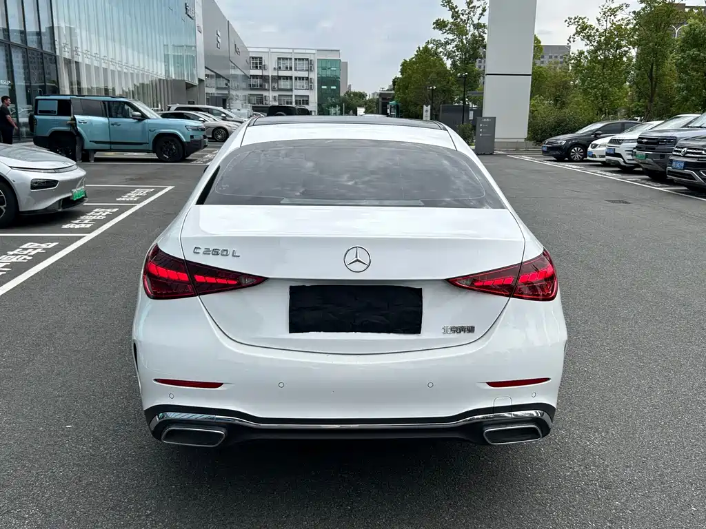 Mercedes-Benz C-Class — фото 14
