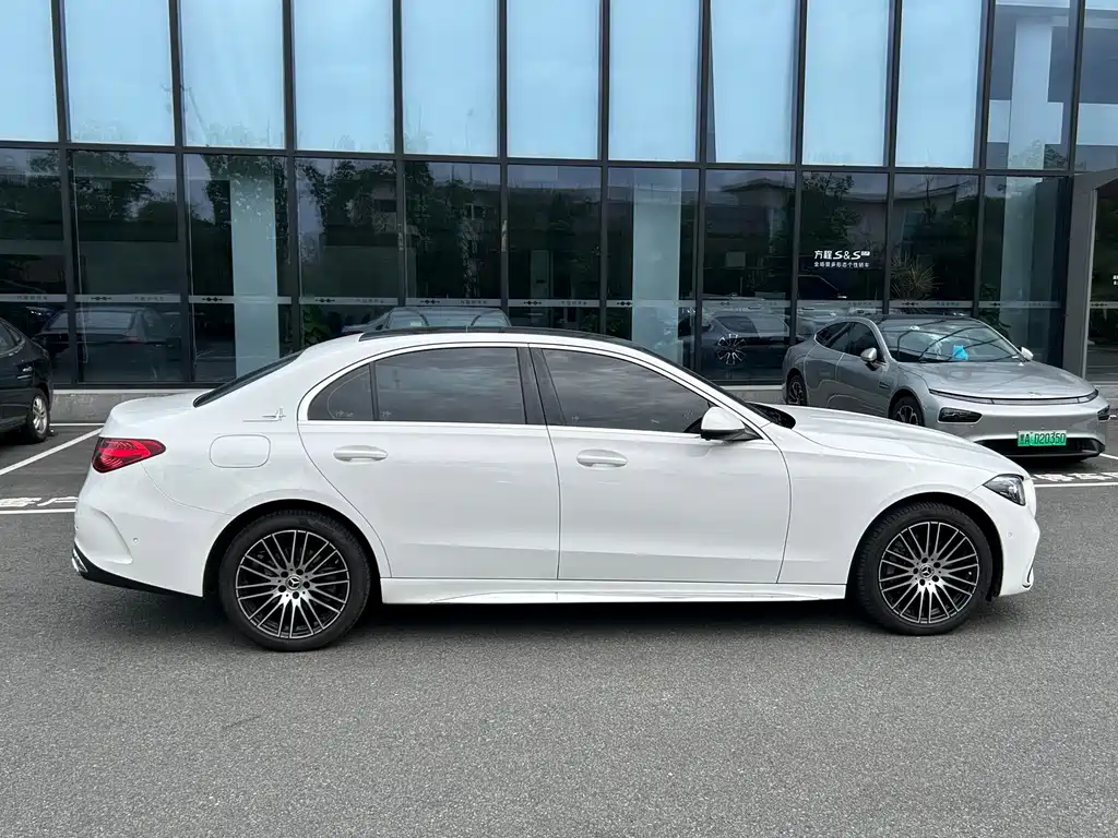 Mercedes-Benz C-Class — фото 4