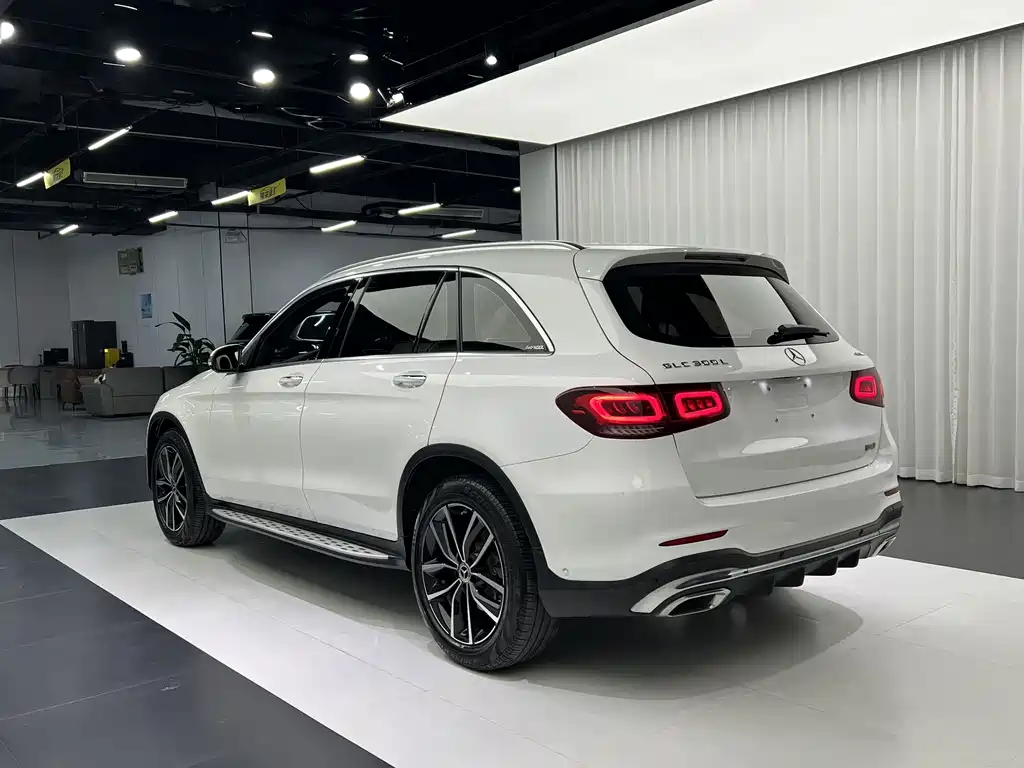 Mercedes-Benz GLC — фото 11