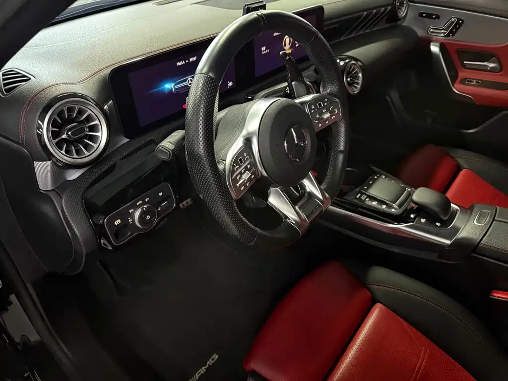 Mercedes-Benz A-Class AMG — фото 9
