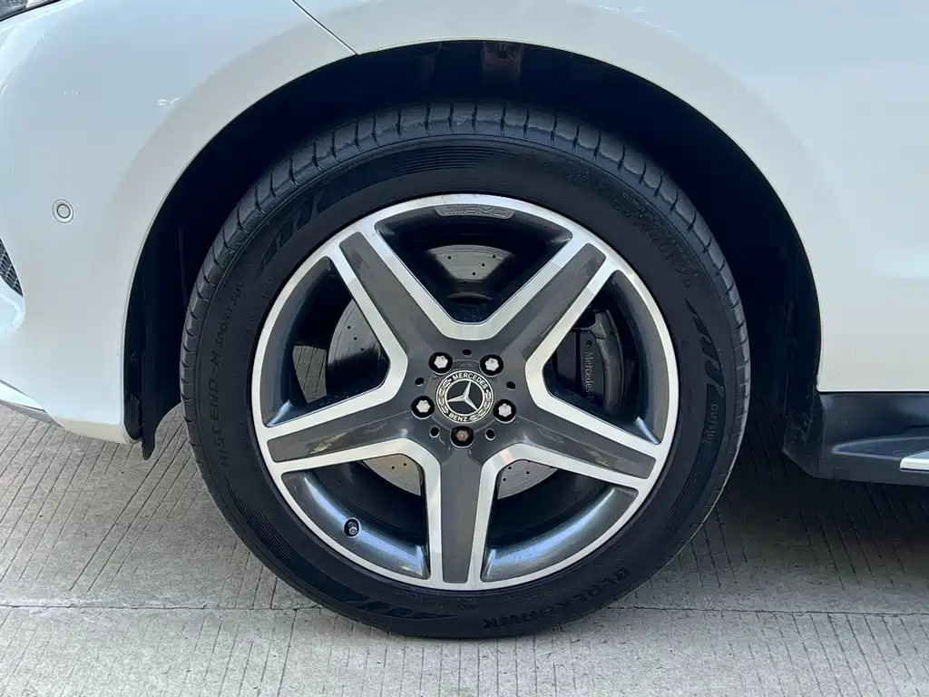 Mercedes-Benz GLE (Import) — фото 14