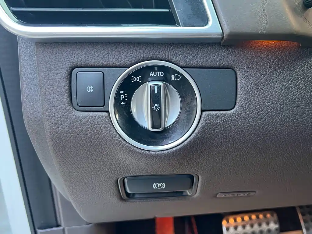 Mercedes-Benz GLE (Import) — фото 17