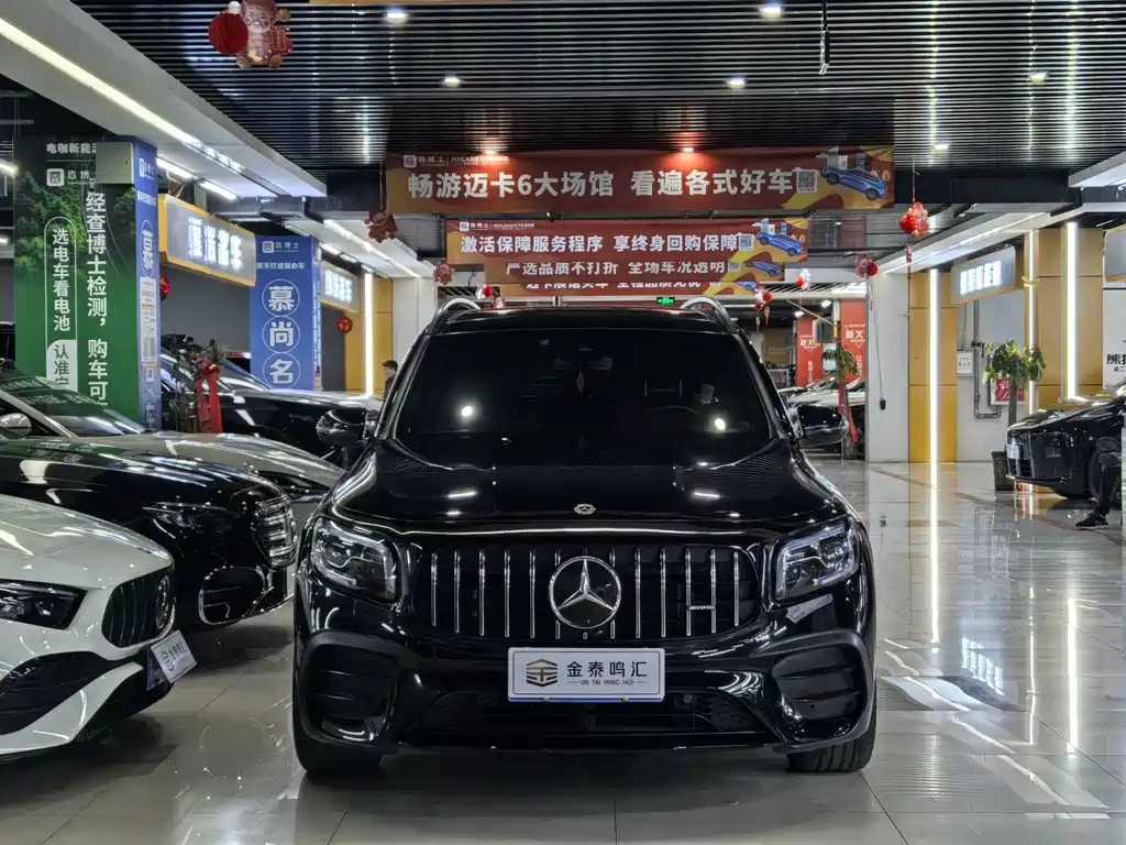 Mercedes-Benz GLB AMG — фото 2