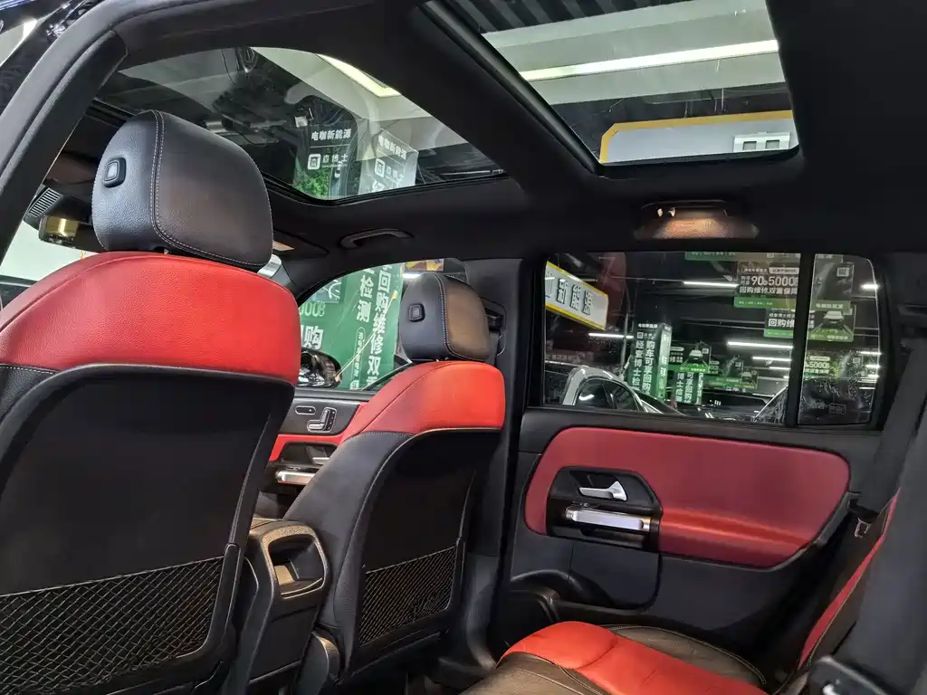 Mercedes-Benz GLB AMG — фото 8