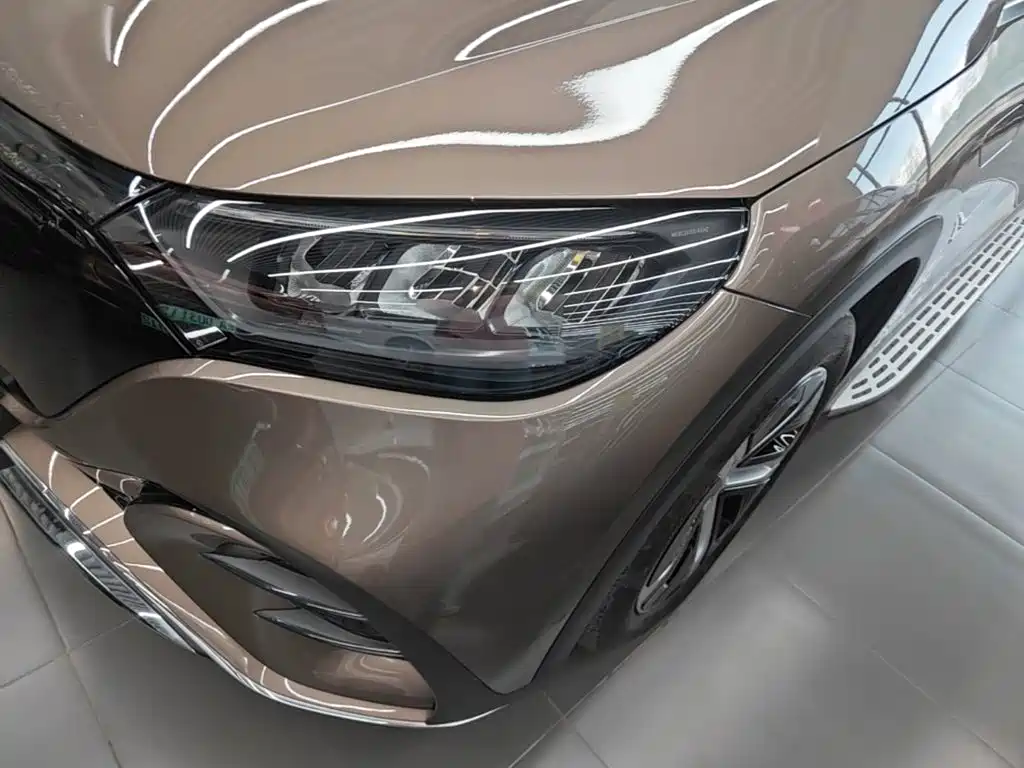 Mercedes-Benz EQE SUV — фото 23
