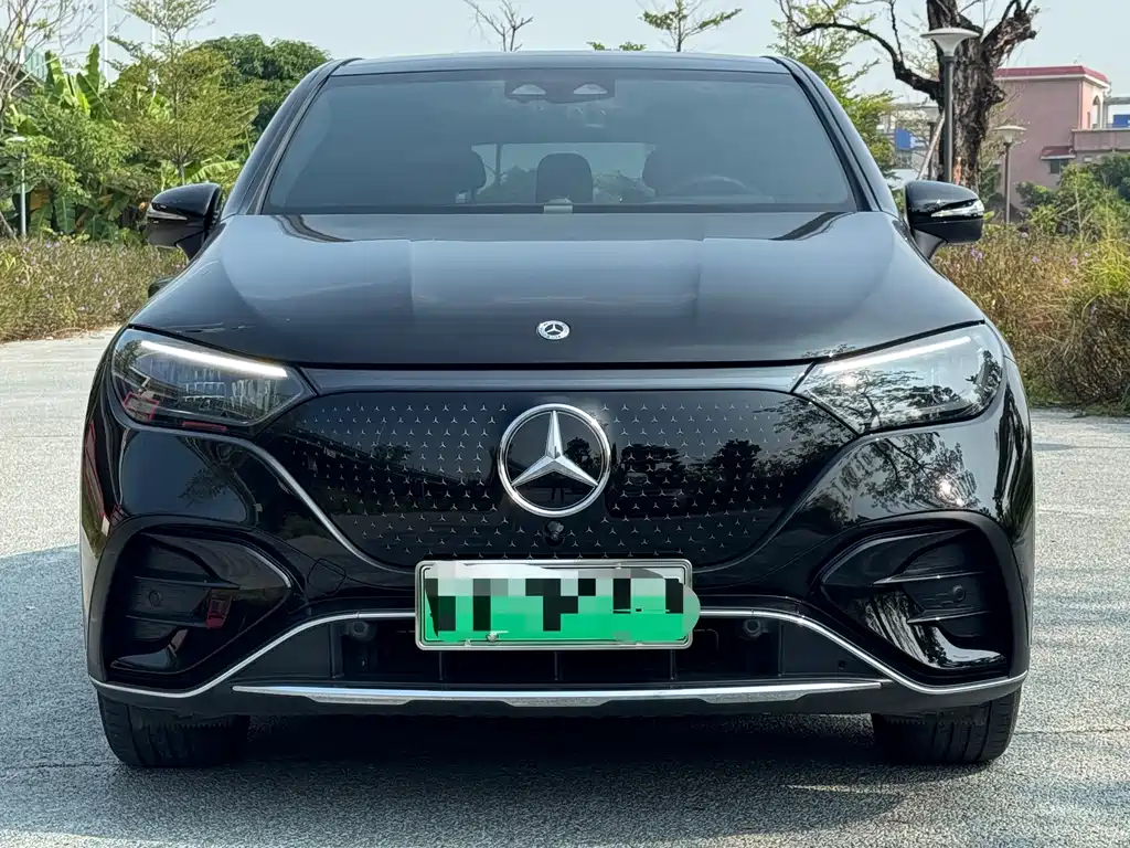 Mercedes-Benz EQE SUV — фото 2