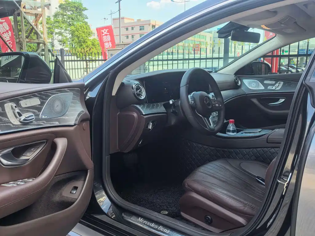 Mercedes-Benz CLS — фото 7