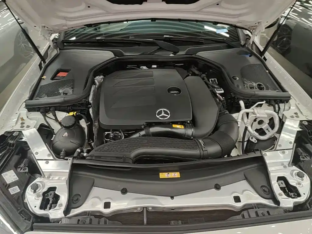 Mercedes-Benz E-Class (Import) — фото 19