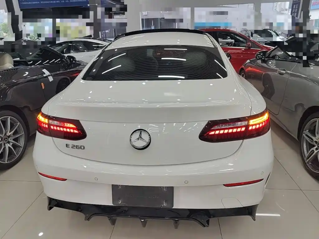 Mercedes-Benz E-Class (Import) — фото 5