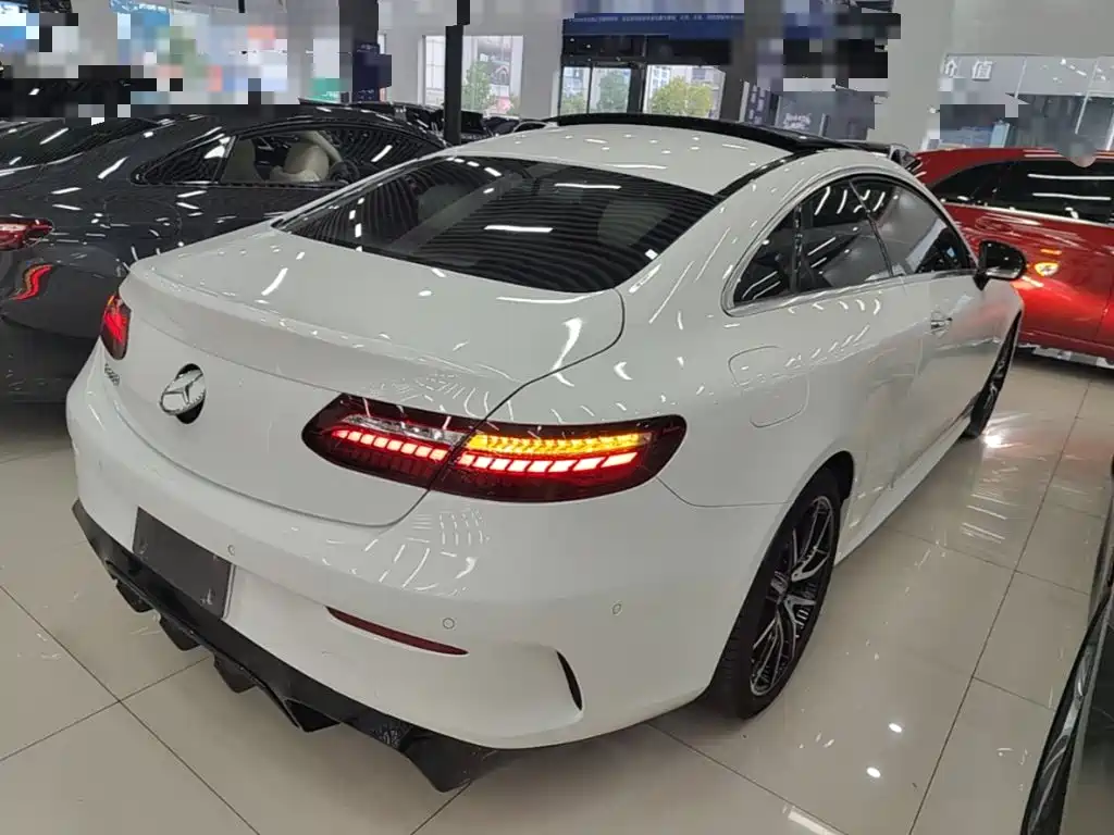 Mercedes-Benz E-Class (Import) — фото 6