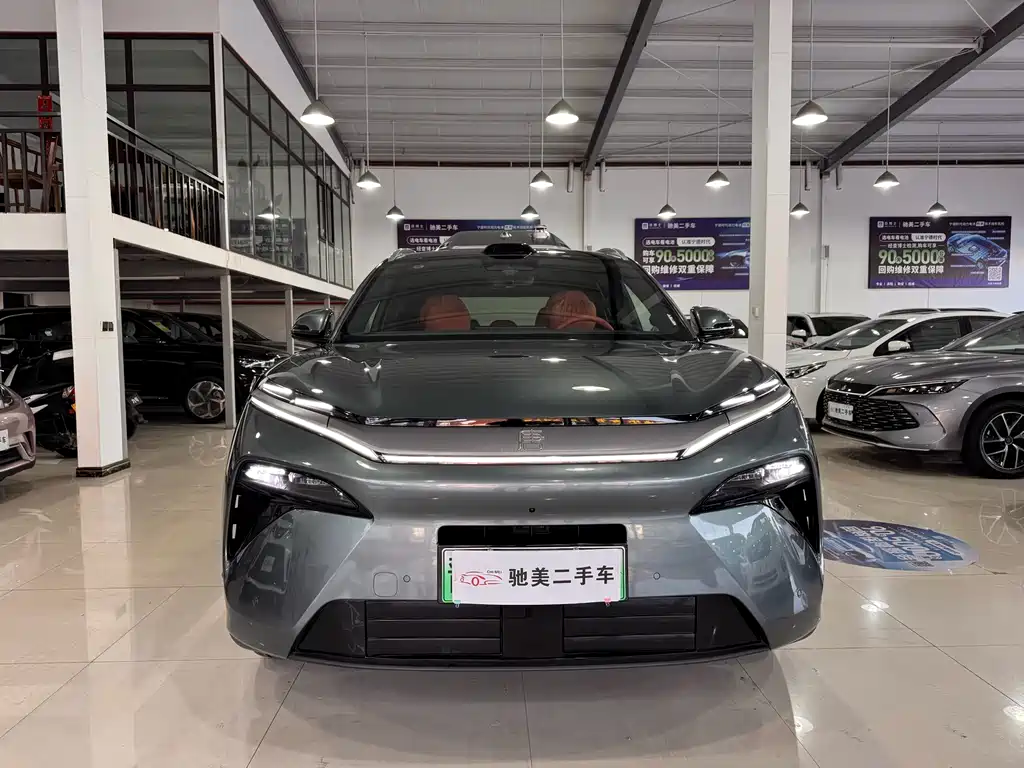 BYD Tang L — фото 2