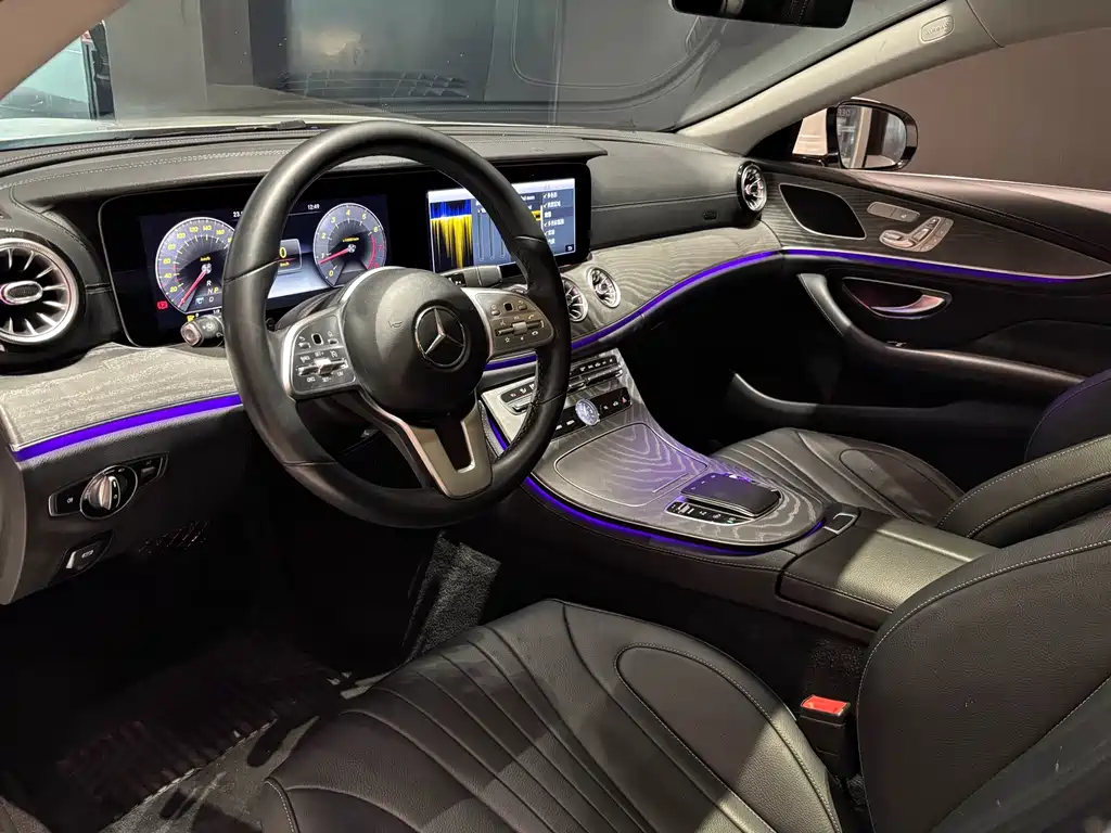 Mercedes-Benz CLS — фото 6