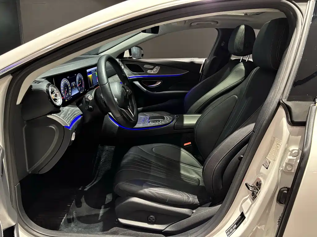 Mercedes-Benz CLS — фото 8