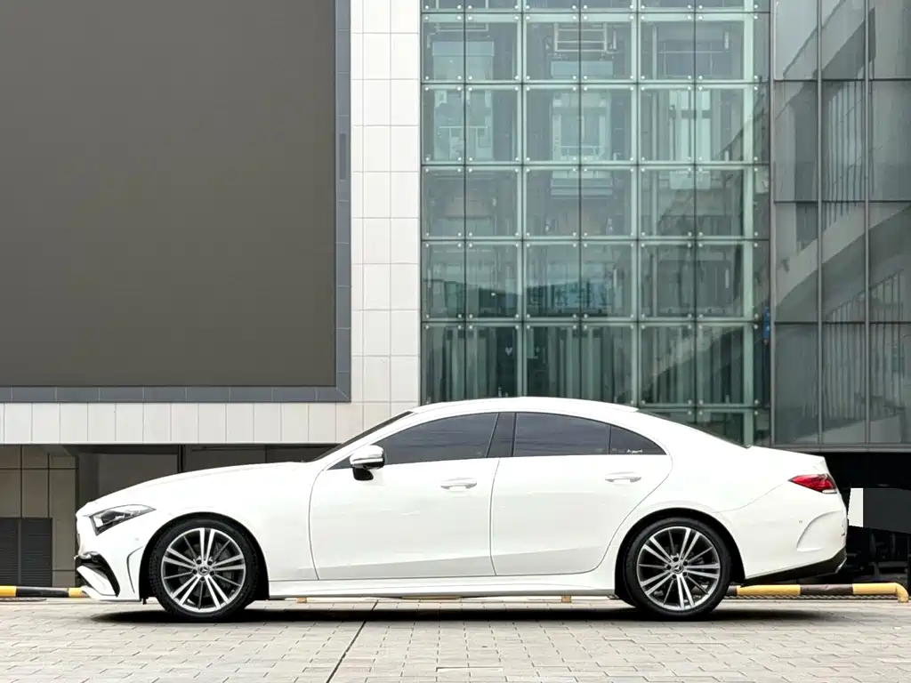 Mercedes-Benz CLS — фото 9