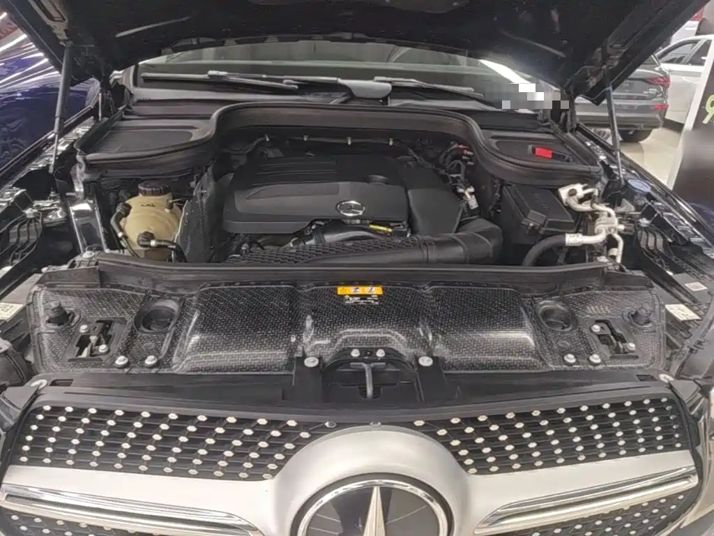 Mercedes-Benz GLE (Import) — фото 19
