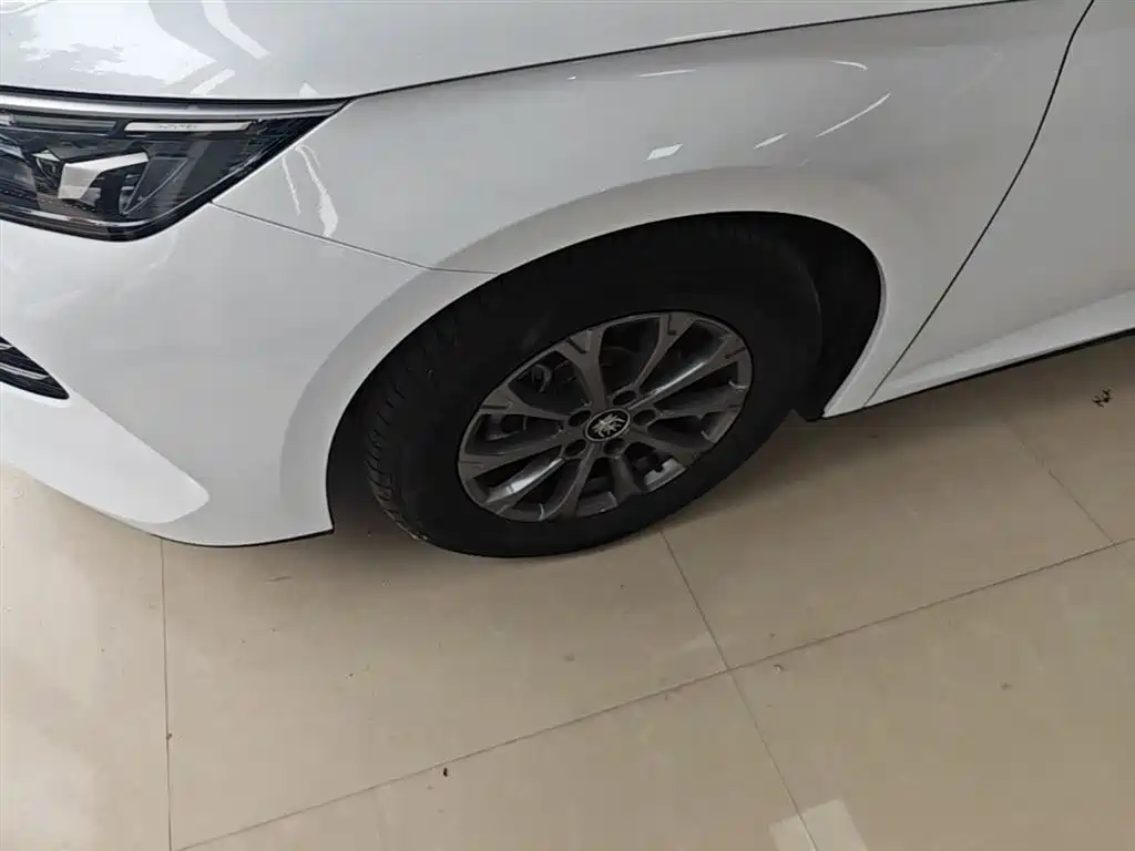 BYD Qin L — фото 23