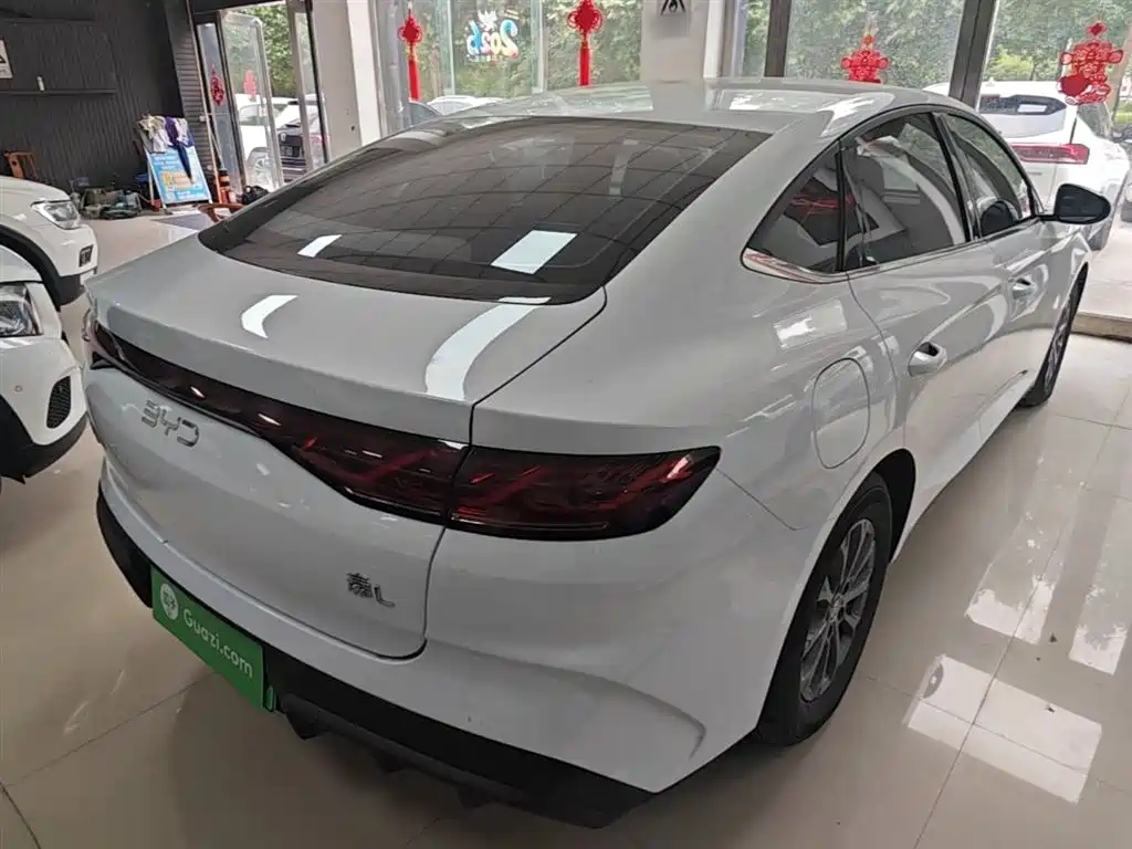 BYD Qin L — фото 7
