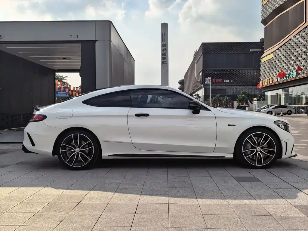 Mercedes-Benz C-Class AMG — фото 11