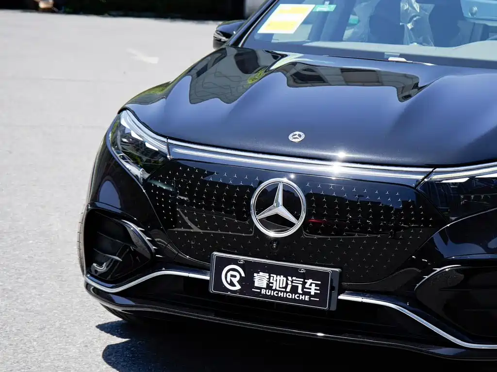 Mercedes-Benz EQS SUV — фото 6