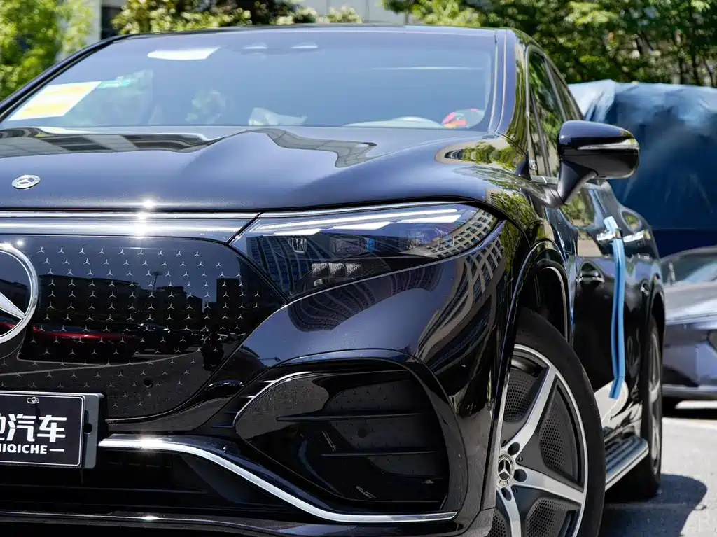 Mercedes-Benz EQS SUV — фото 7