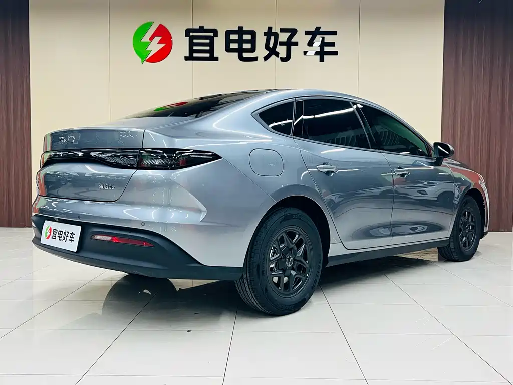 BYD Seal 05 DM-i — фото 5