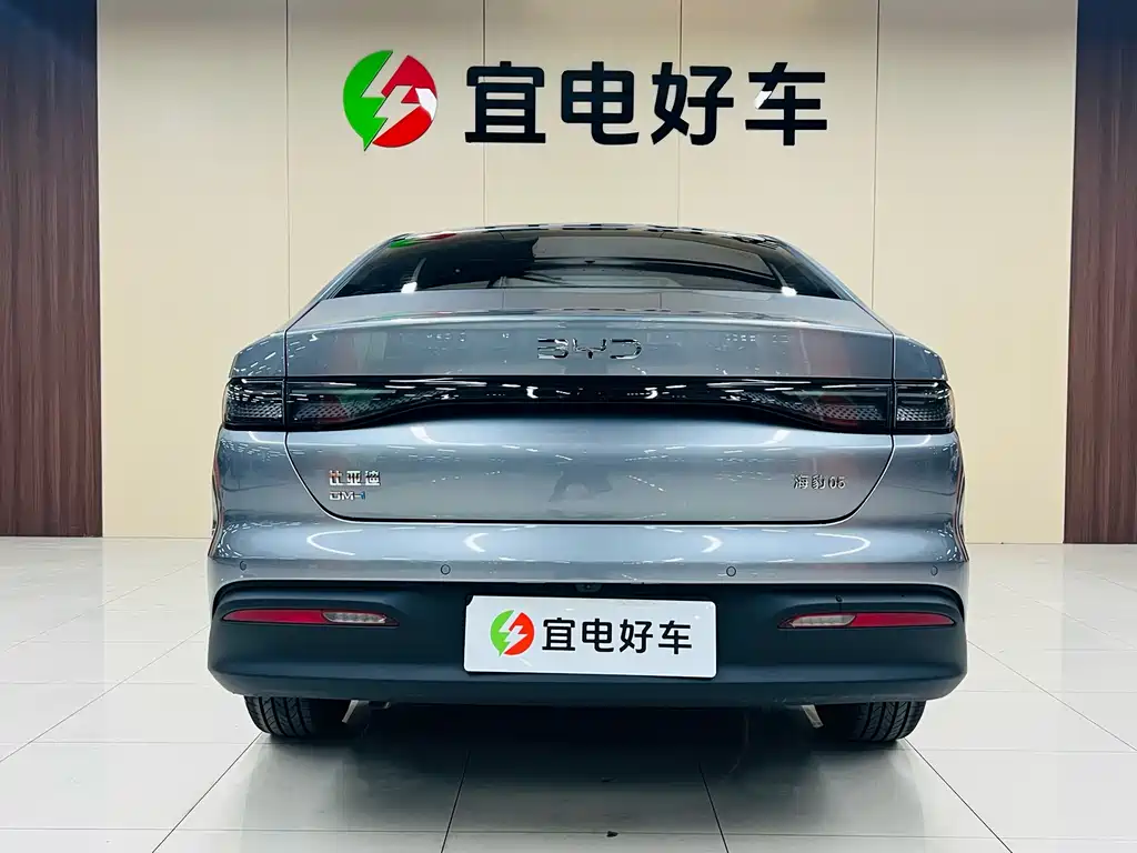 BYD Seal 05 DM-i — фото 6
