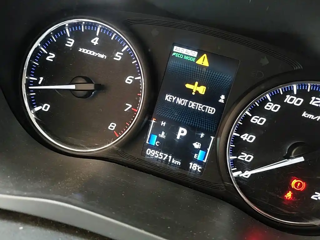 Mitsubishi Outlander — фото 11