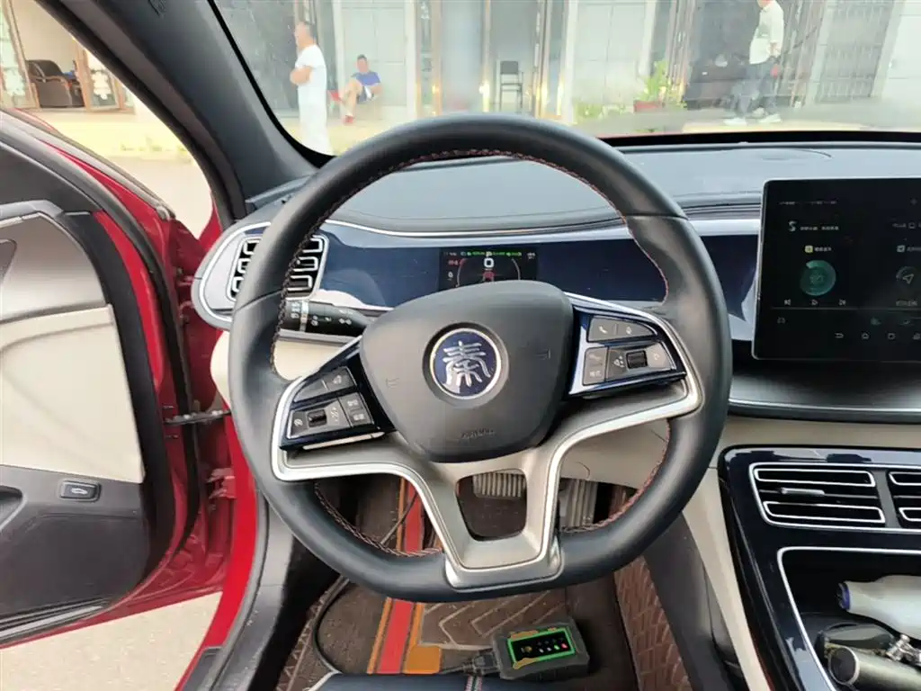 BYD Qin PLUS — фото 11
