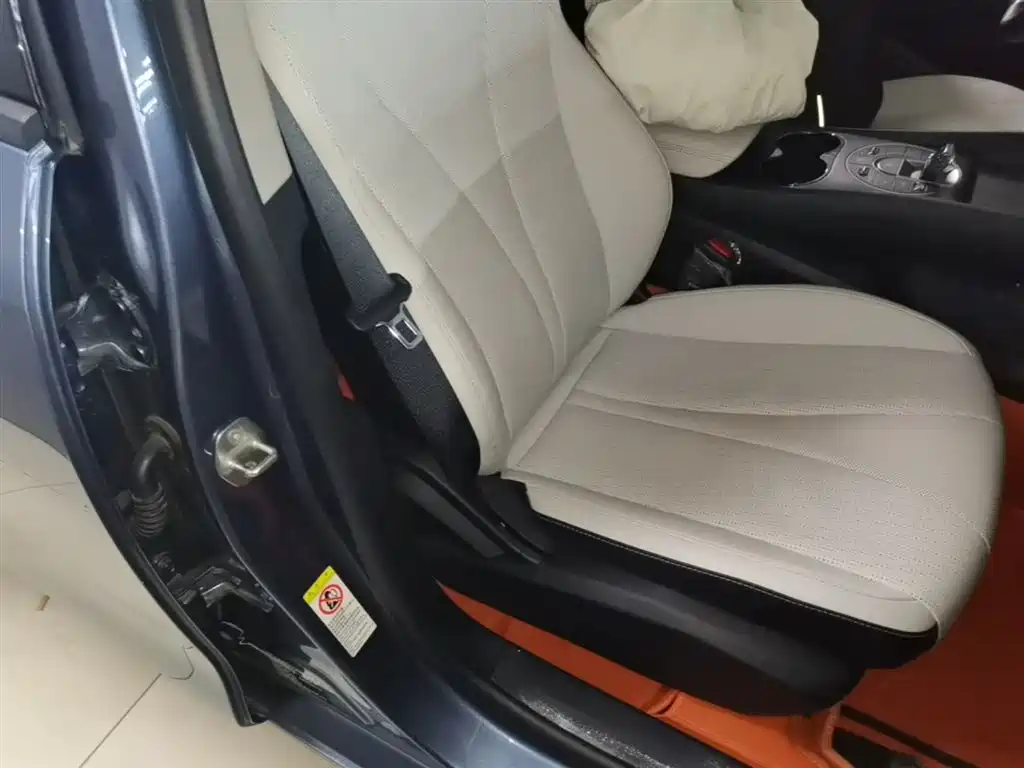 BYD Seal 05 DM-i — фото 25