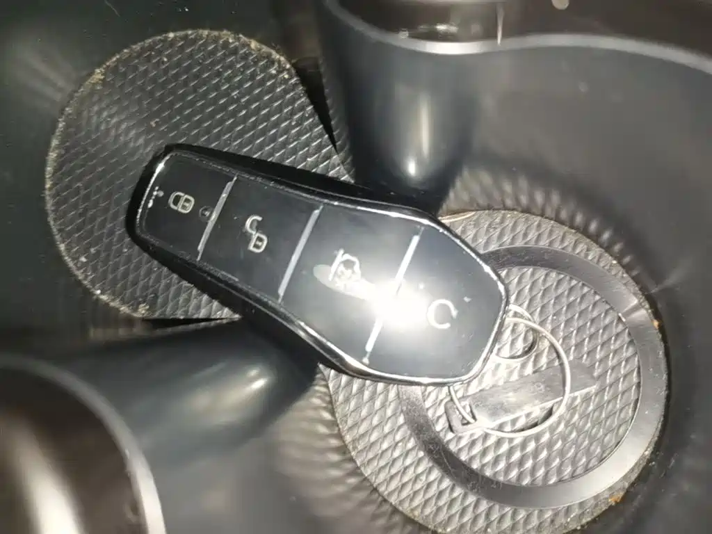 BYD Seal 05 DM-i — фото 9