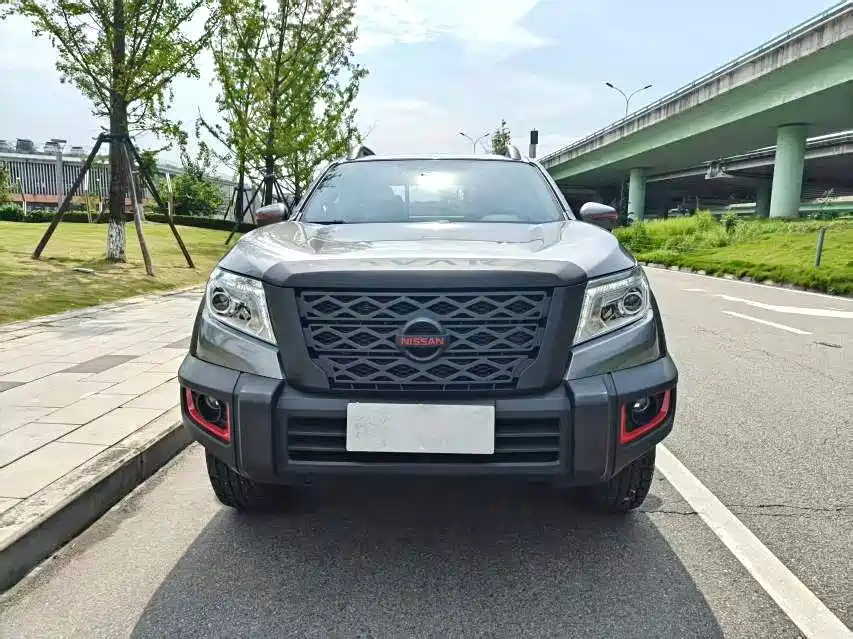 Nissan Navara — фото 2