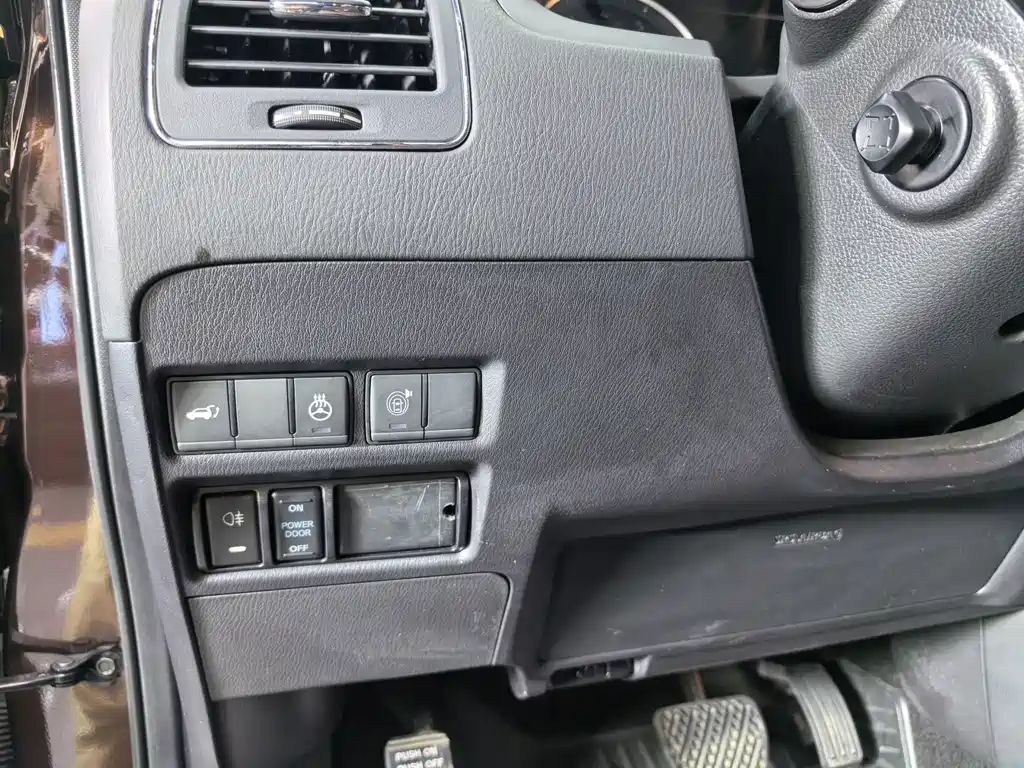 Nissan Patrol — фото 10