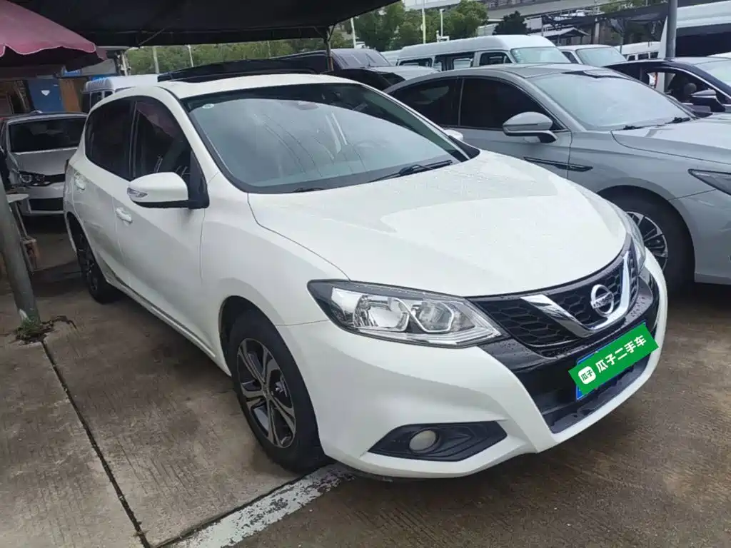 Nissan Tiida — фото 3