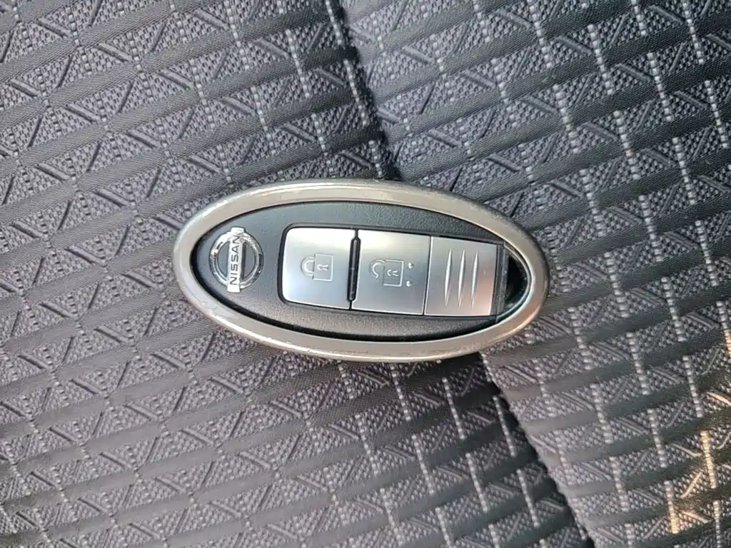 Nissan Tiida — фото 8