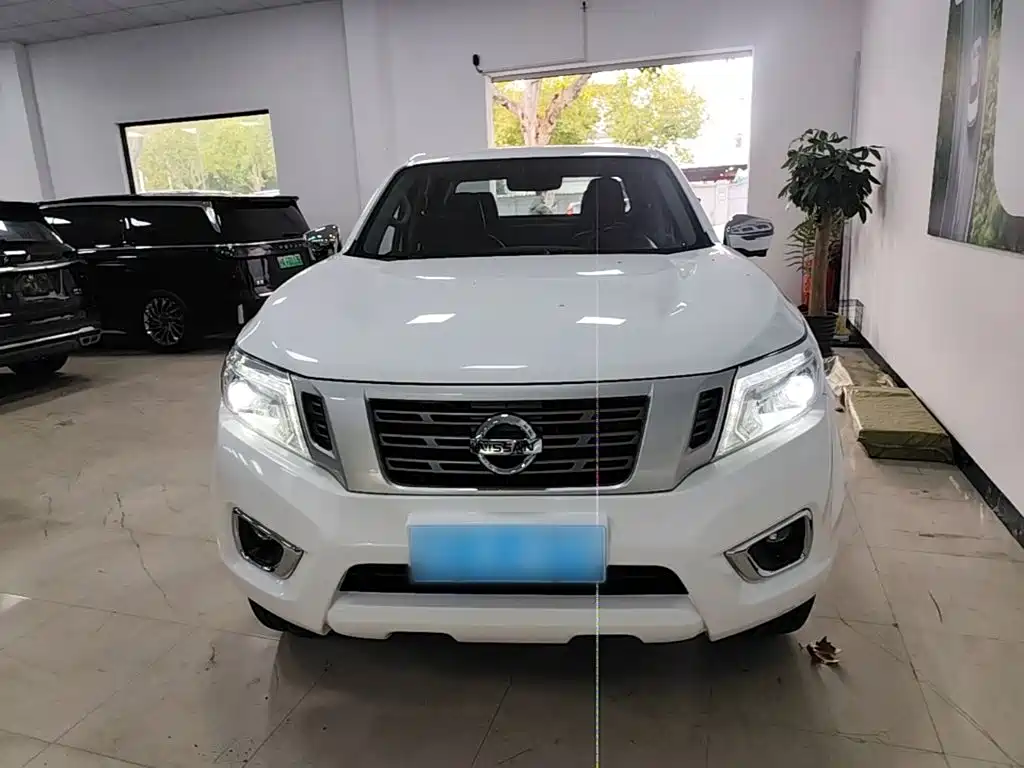Nissan Navara — фото 2