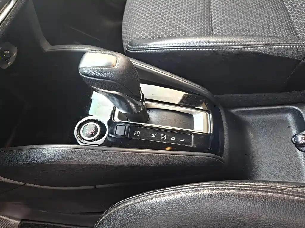 Nissan Kicks — фото 9
