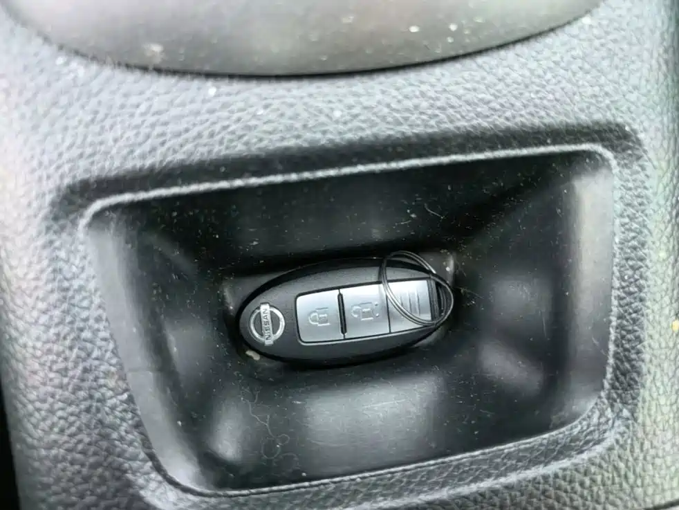 Nissan Tiida — фото 8